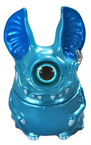 One eyed bat ivy eyebat - one-eyed,